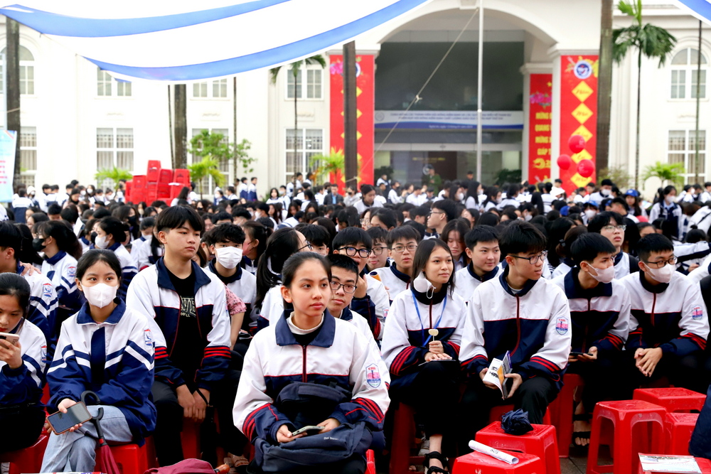 Quy Định Tuyển Sinh Đại Học 2024: Các Lưu Ý Quan Trọng Từ Bộ Giáo Dục 